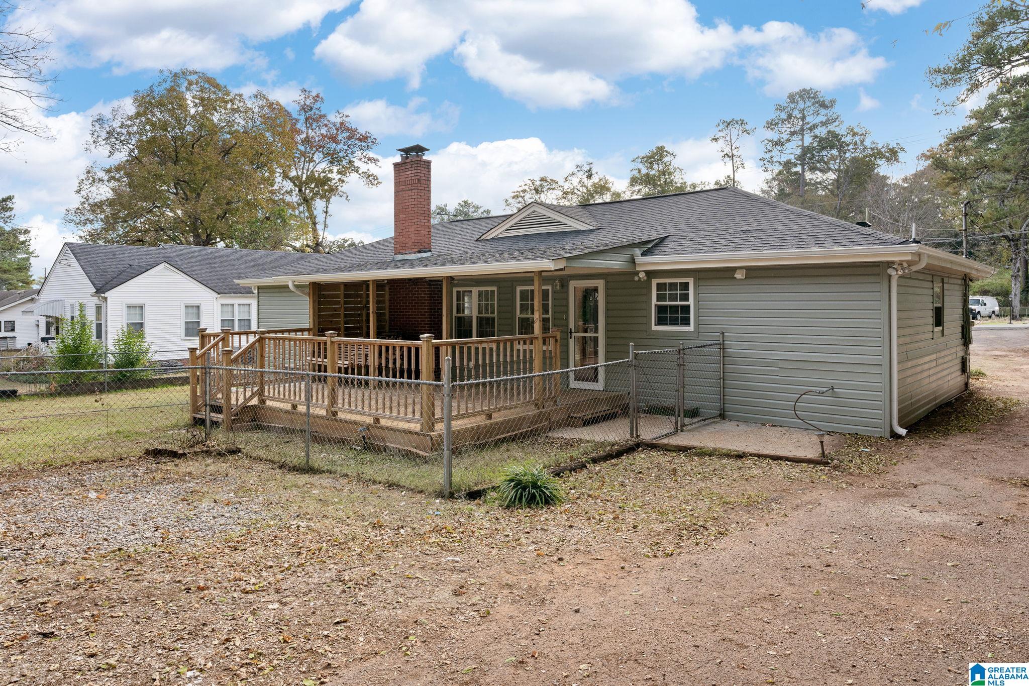 2913 19th Street North Bessemer, AL 35023 - Photo 3 of 31