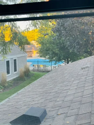 $2,300 | 231 Sunset Court, Unit 231, Vernon Hills, IL 60061