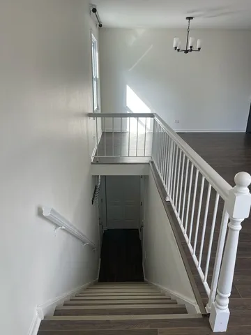 $2,300 | 231 Sunset Court, Unit 231, Vernon Hills, IL 60061