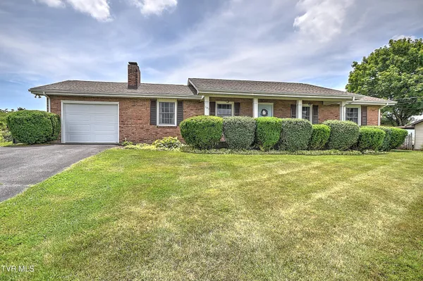 $349,900 | 145 Elizabeth Avenue, Gray, TN 37615