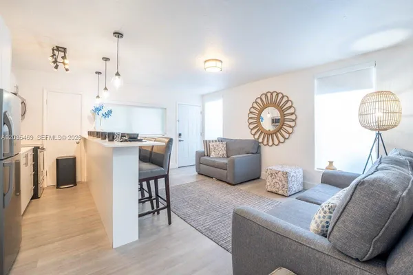 $1,950 | 7834 Abbott Avenue, Unit 7, Miami Beach, FL 33141