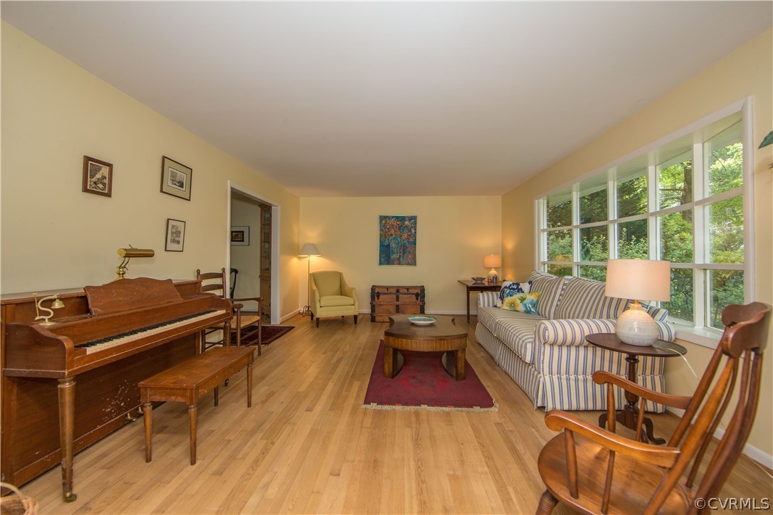 425 Whitaker Road Richmond, VA 23235 - Photo 6 of 37 Gallery Image 6