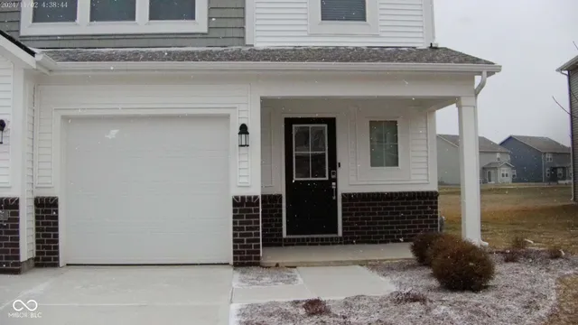 $2,600 | 5916 Sunstone Road, Indianapolis, IN 46239