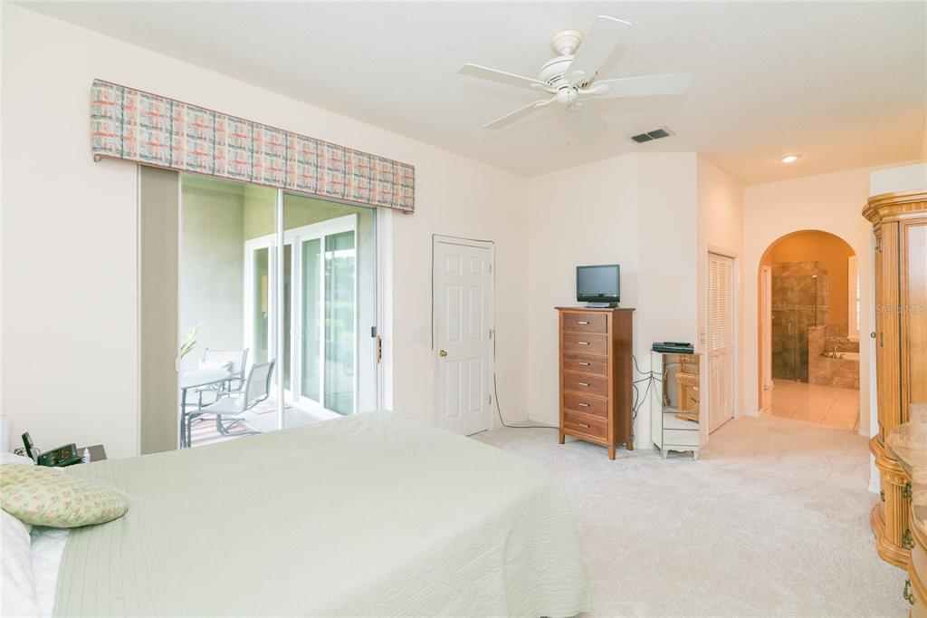 3516 Shadowood Drive Valrico, FL 33596 - Photo 20 of 56