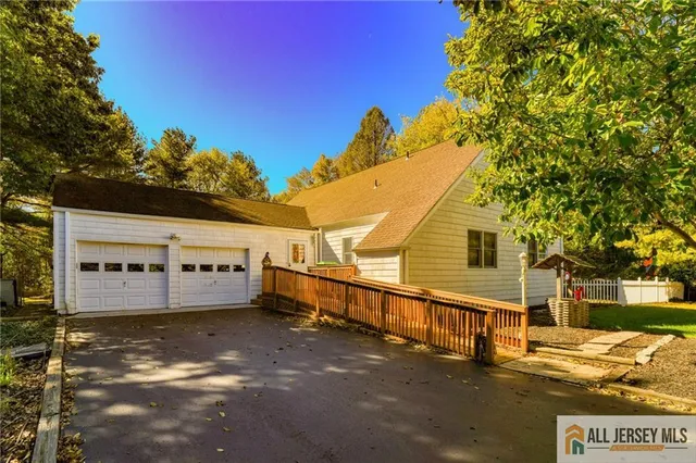 $679,000 | 19 Jurgelsky Road, Monroe Township, NJ 08831