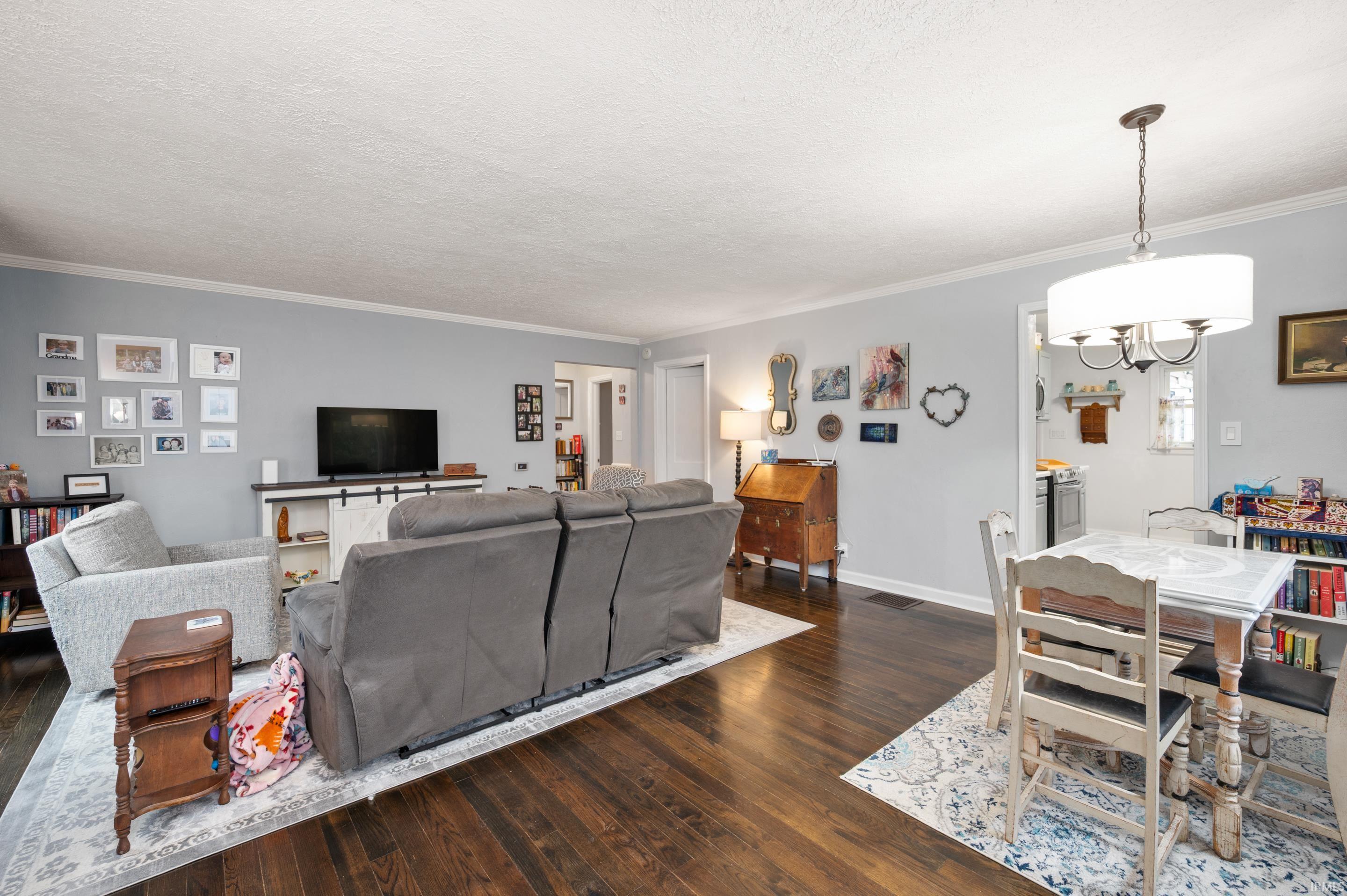 3108 West Torquay Road Muncie, IN 47304 - Photo 4 of 21