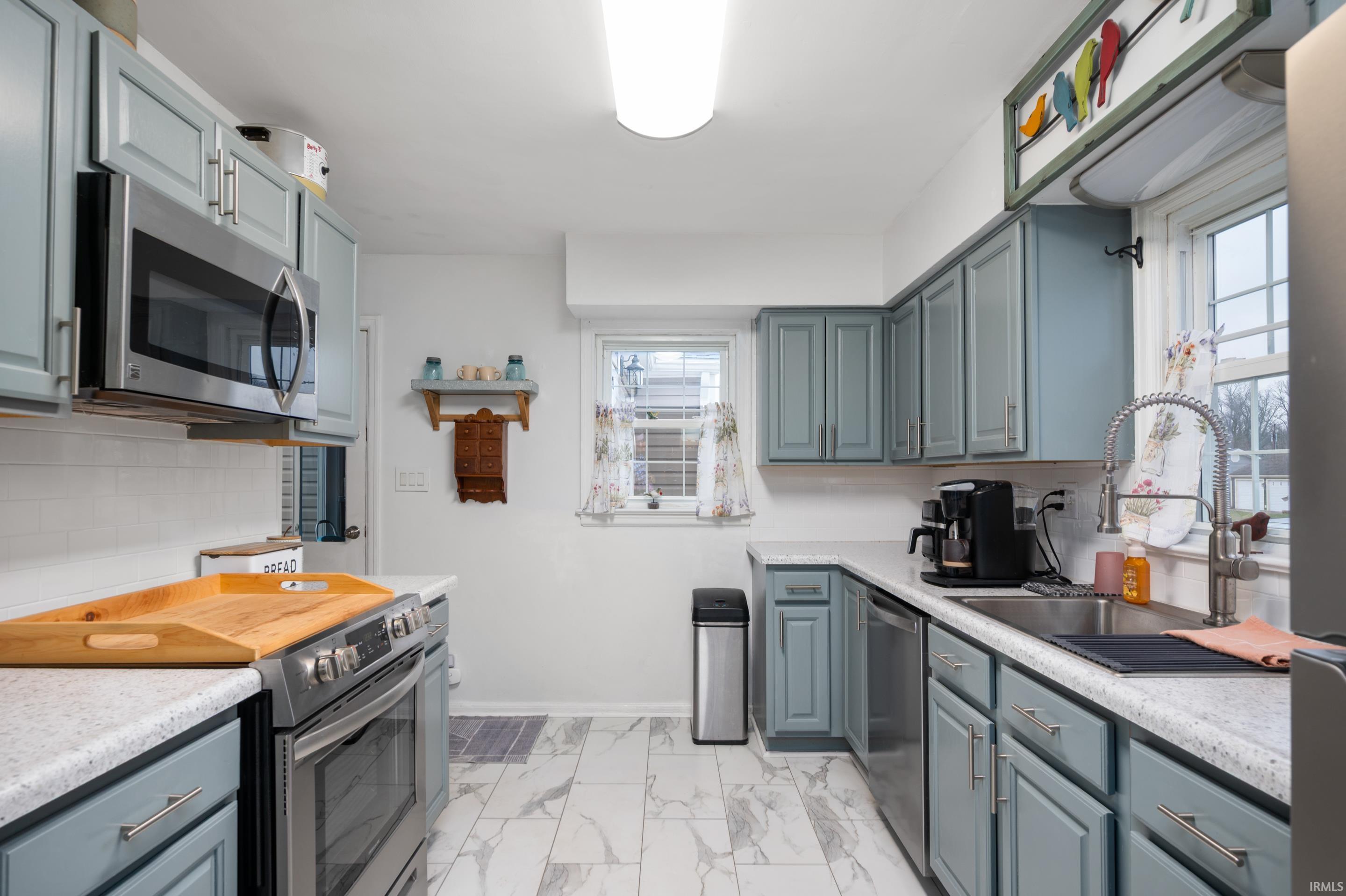 3108 West Torquay Road Muncie, IN 47304 - Photo 9 of 21