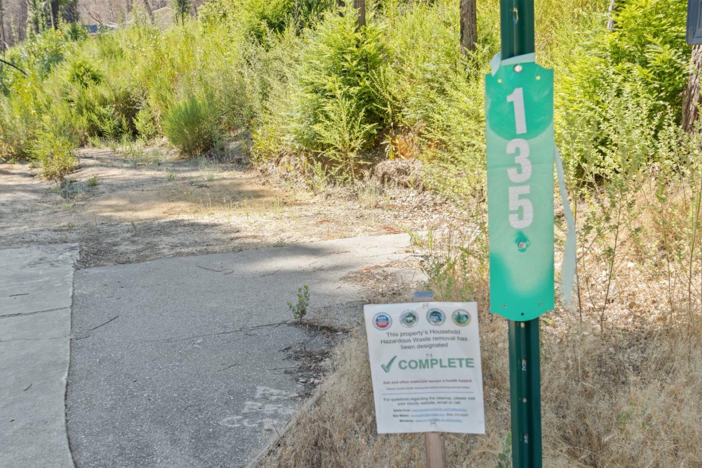 135 Fallen Leaf Drive Boulder Creek, CA 95006 - Photo 7 of 28 a view of entryway