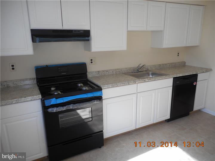 2449 Weir Road Aston, PA 19014 - Photo 3 of 12