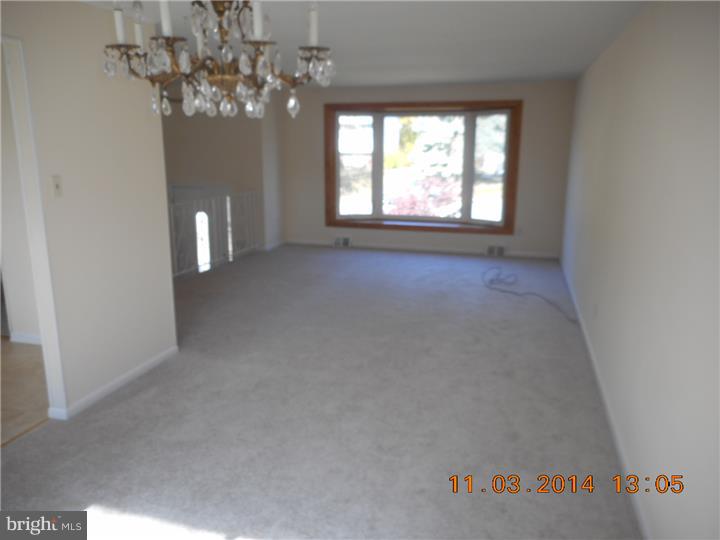 2449 Weir Road Aston, PA 19014 - Photo 5 of 12