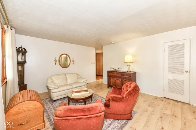 $204,999 | 4141 Moline Drive, Indianapolis, IN 46221