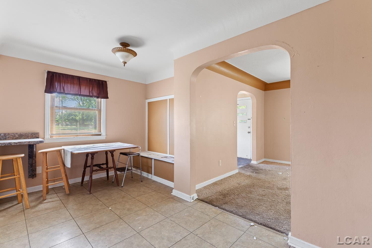 922 Addison Street Adrian, MI 49221 - Photo 10 of 33