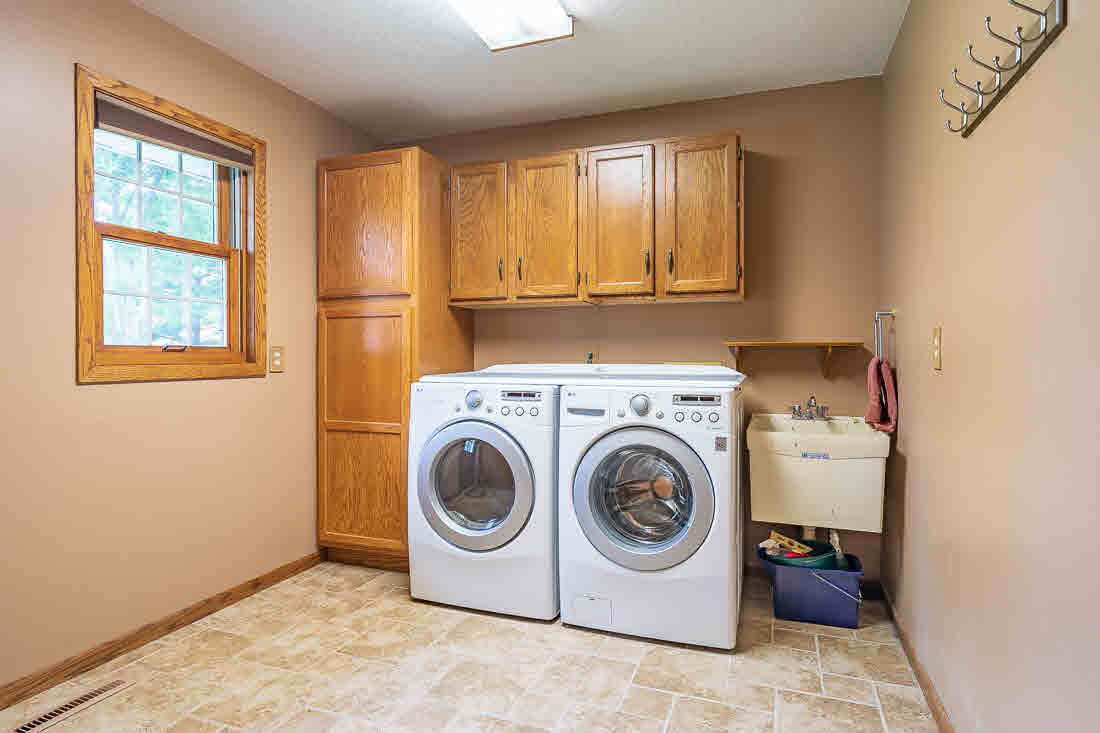 3612 Deertrail Road Bettendorf, IA 52722 - Photo 14 of 23 Gallery Image 14