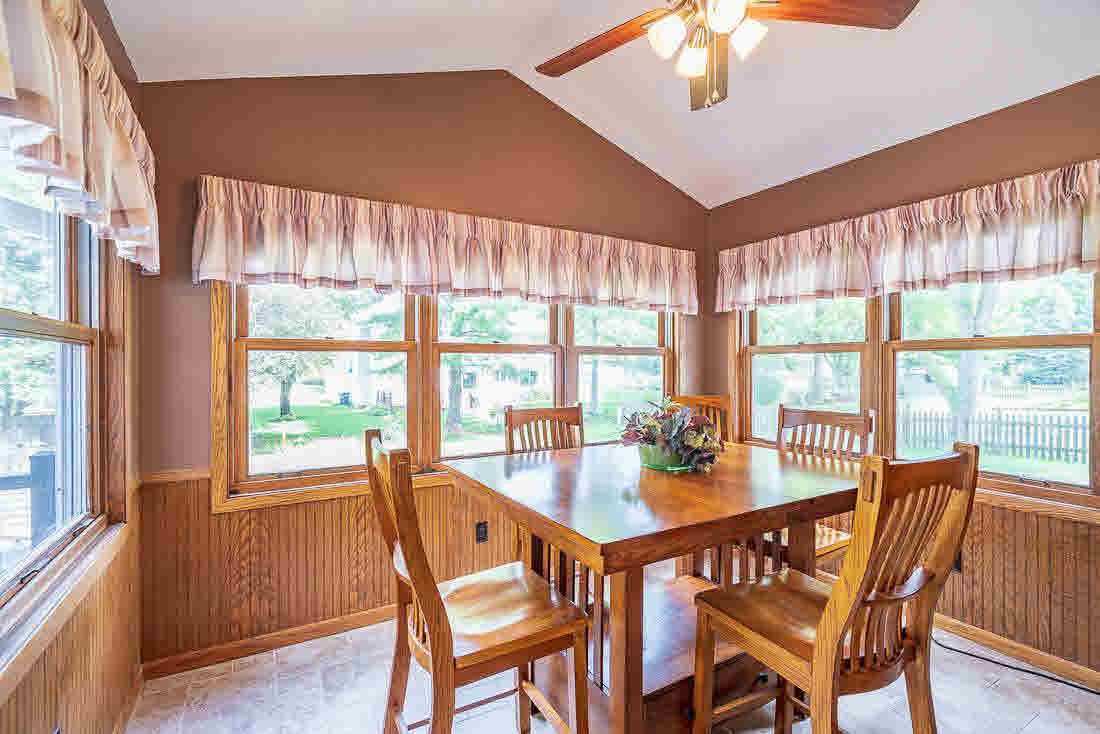 3612 Deertrail Road Bettendorf, IA 52722 - Photo 6 of 23 Gallery Image 6