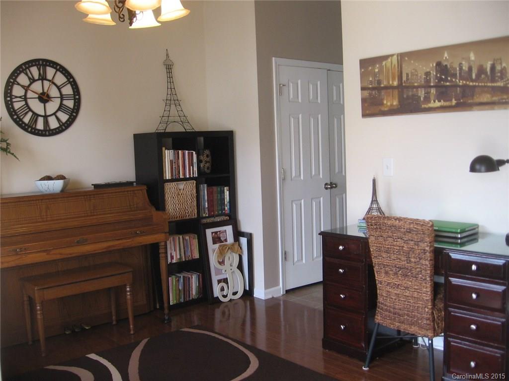 2229 Turtle Point Road, Unit 86 Charlotte, NC 28262 - Photo 4 of 24 Gallery Image 4