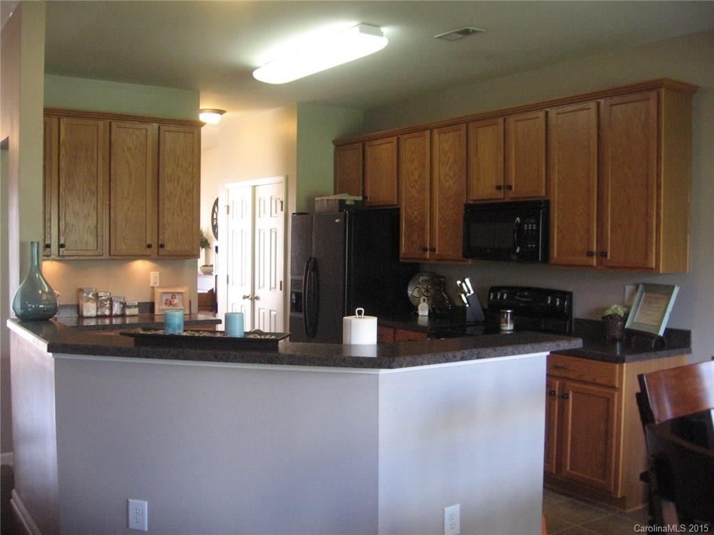 2229 Turtle Point Road, Unit 86 Charlotte, NC 28262 - Photo 9 of 24 Gallery Image 9