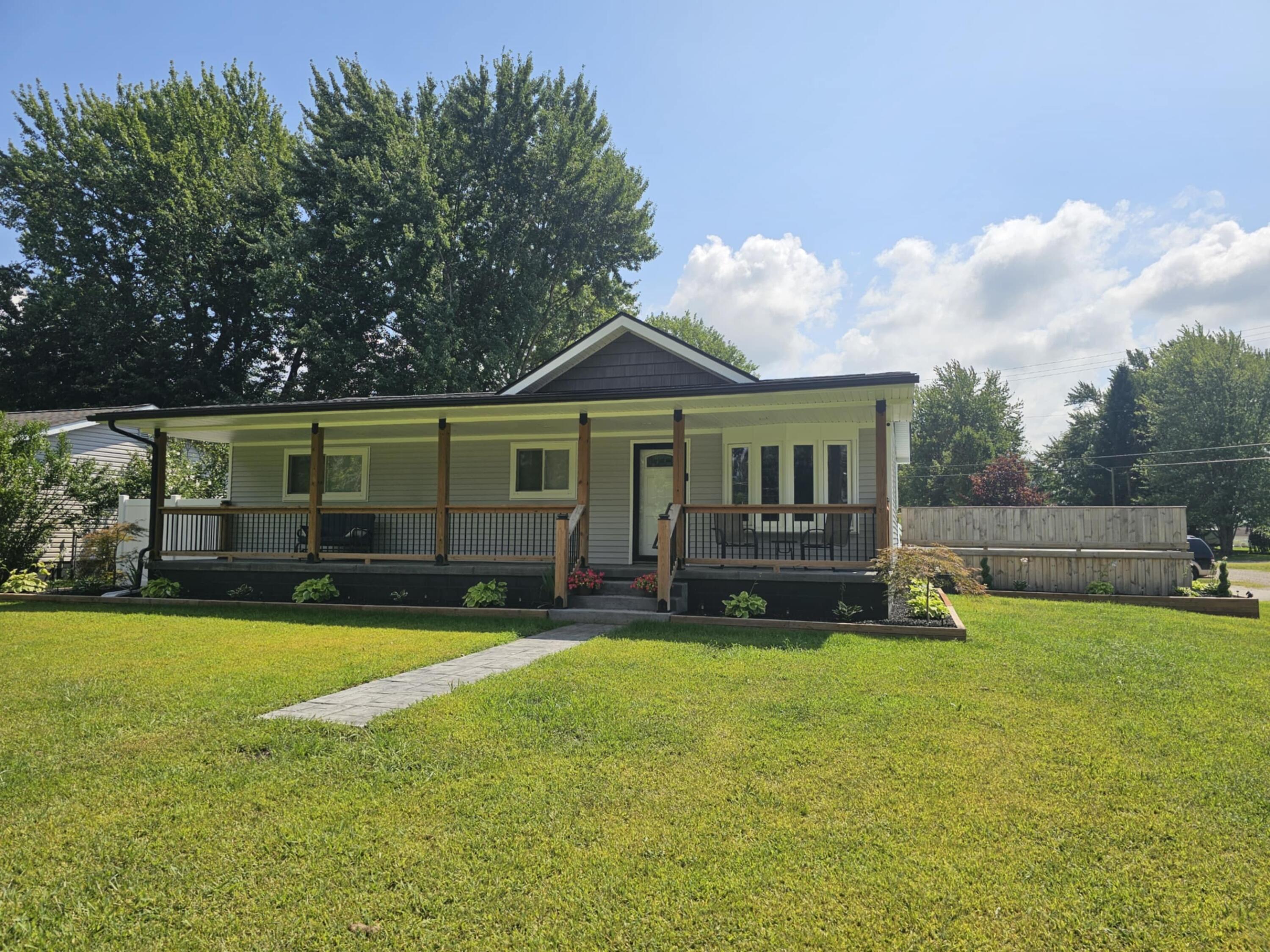 36761 Willow Road New Boston, MI 48164 - Photo 3 of 41 db15ebaa-2e0c-4006-b89f-817522f6bc01