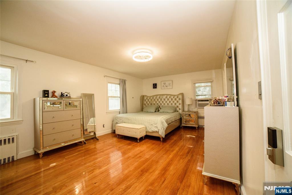 415-417 19th Avenue Paterson, NJ 07504 - Photo 16 of 33