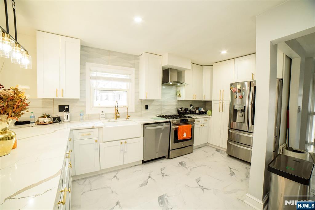 415-417 19th Avenue Paterson, NJ 07504 - Photo 10 of 33