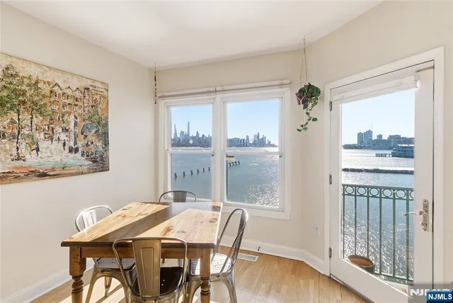 $739,000 | 216 The Promenade, Edgewater, NJ 07020