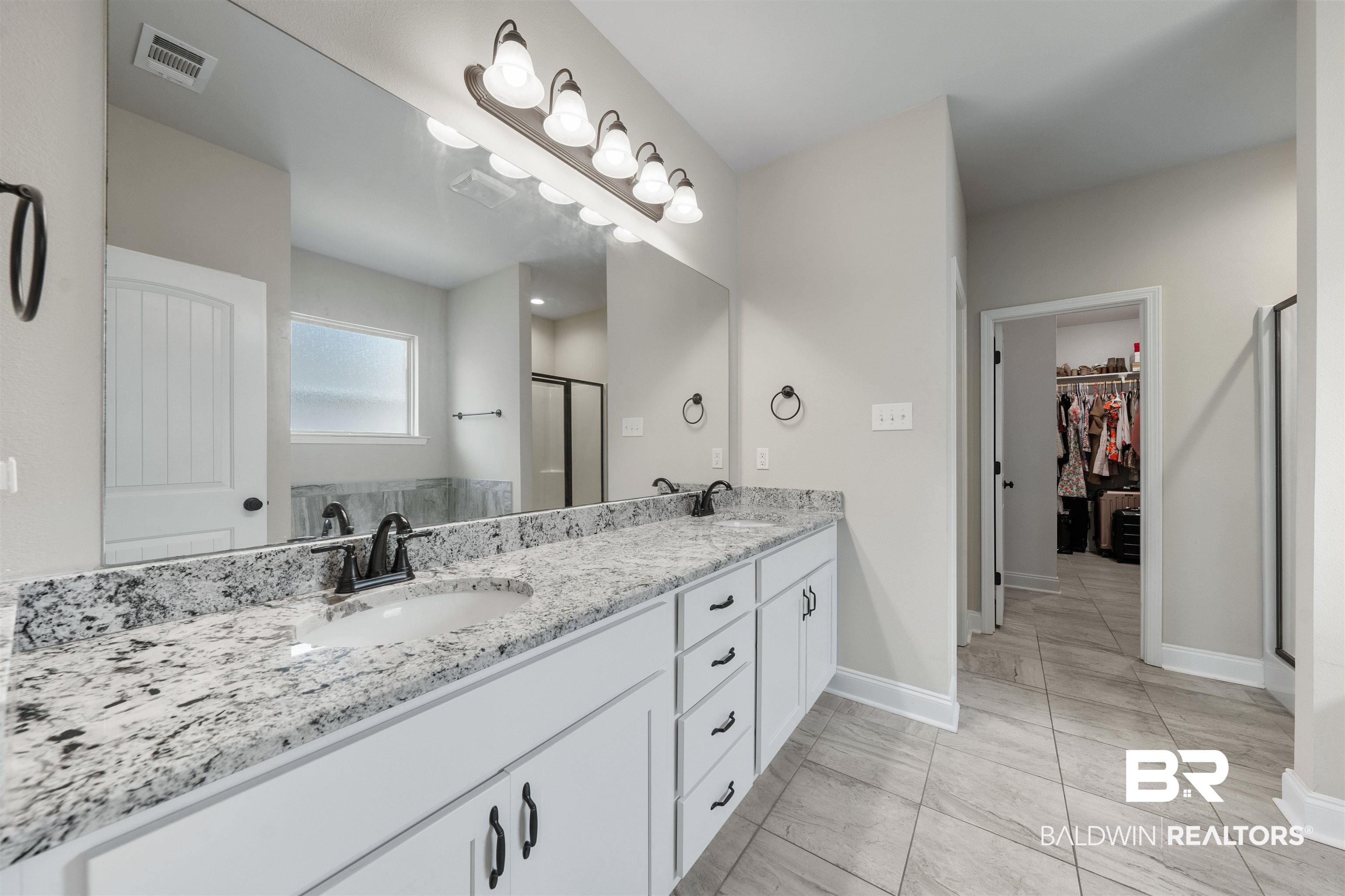 1088 Stella Road Foley, AL 36535 - Photo 9 of 21 Bathroom