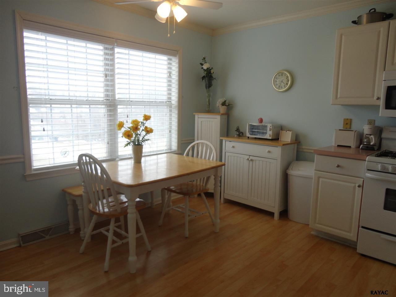 111 Country Ridge Drive Red Lion, PA 17356 - Photo 10 of 32 Gallery Image 10