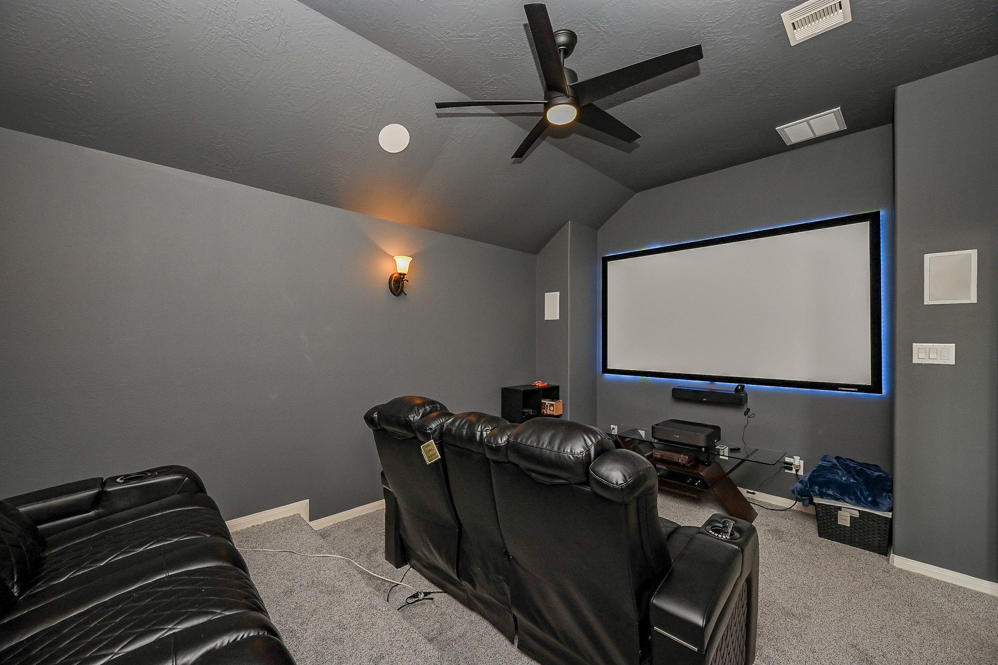 17607 Astrachan Road Richmond, TX 77407 - Photo 34 of 50 a room with furniture