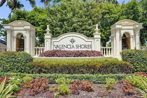 $550,000 | 8257 La Jolla Vista Lane, Lake Worth, FL 33467