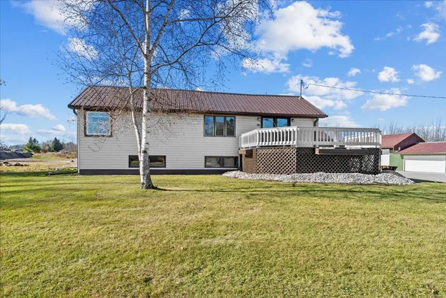 $664,900 | N7330 Lakeshore Road, Mosel, WI 53083