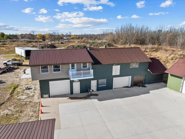 $624,900 | N7330 Lakeshore Road, Mosel, WI 53083