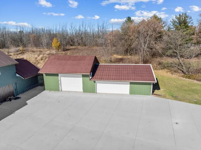 $664,900 | N7330 Lakeshore Road, Mosel, WI 53083