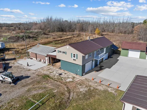 $624,900 | N7330 Lakeshore Road, Mosel, WI 53083