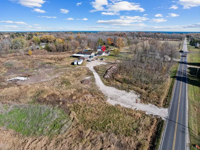 $664,900 | N7330 Lakeshore Road, Mosel, WI 53083