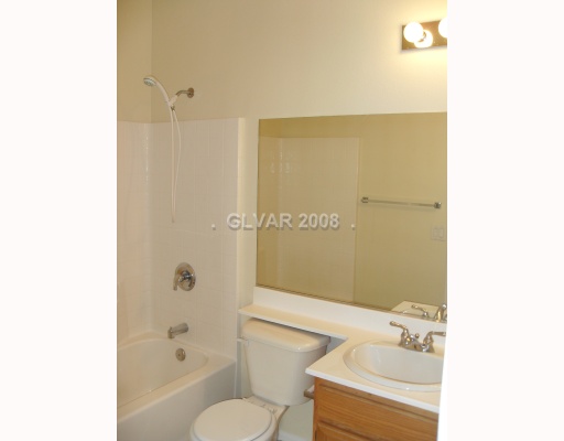 9716 Ridgebluff Avenue Las Vegas, NV 89148 - Photo 6 of 7 Master Bath/Spa.