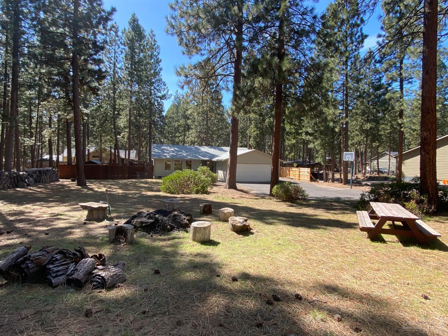 60085 Crater Road Bend, OR 97702 - Photo 1 of 25 Primary Photo