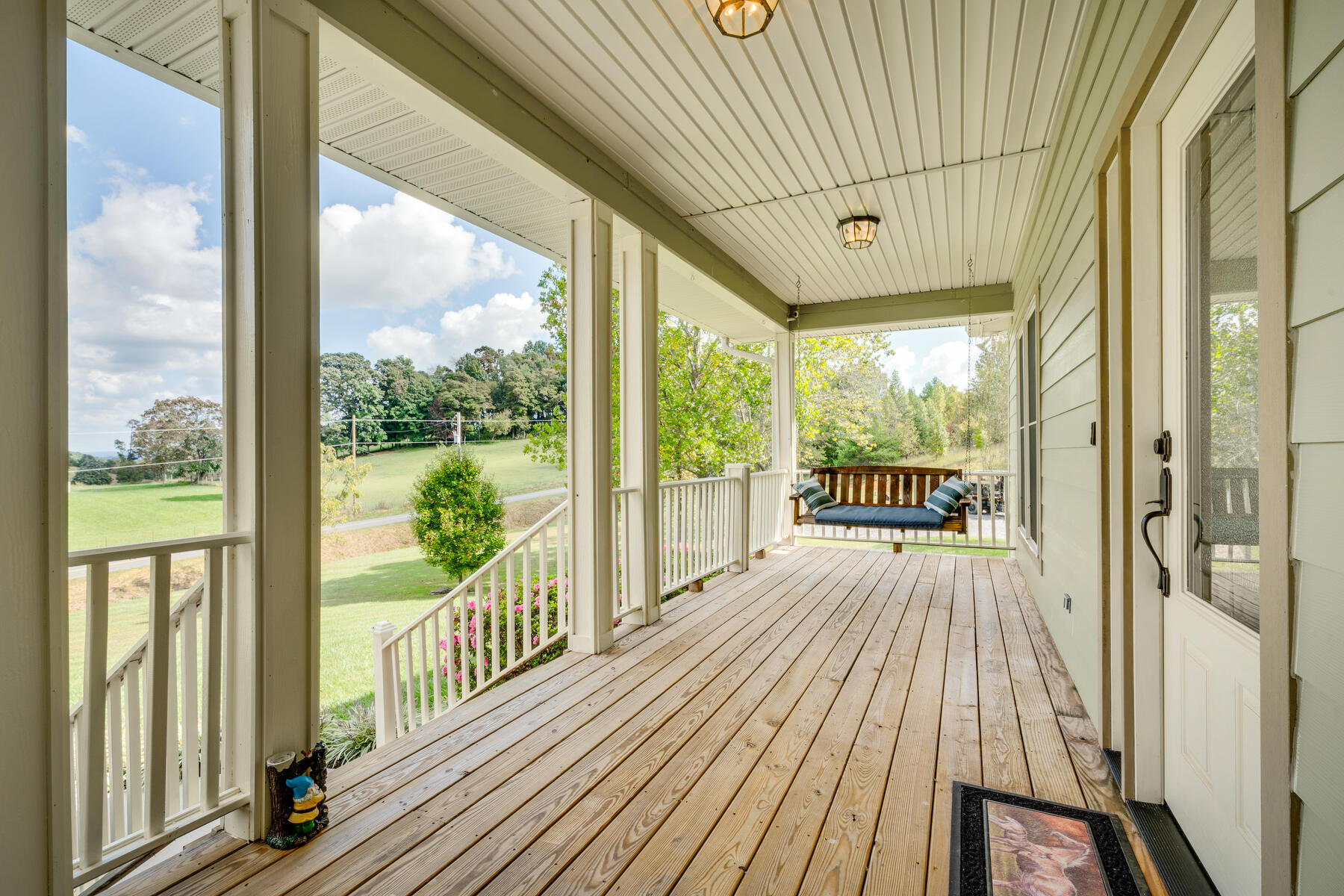 152 Link Road Fall Branch, TN 37656 - Photo 4 of 54 004