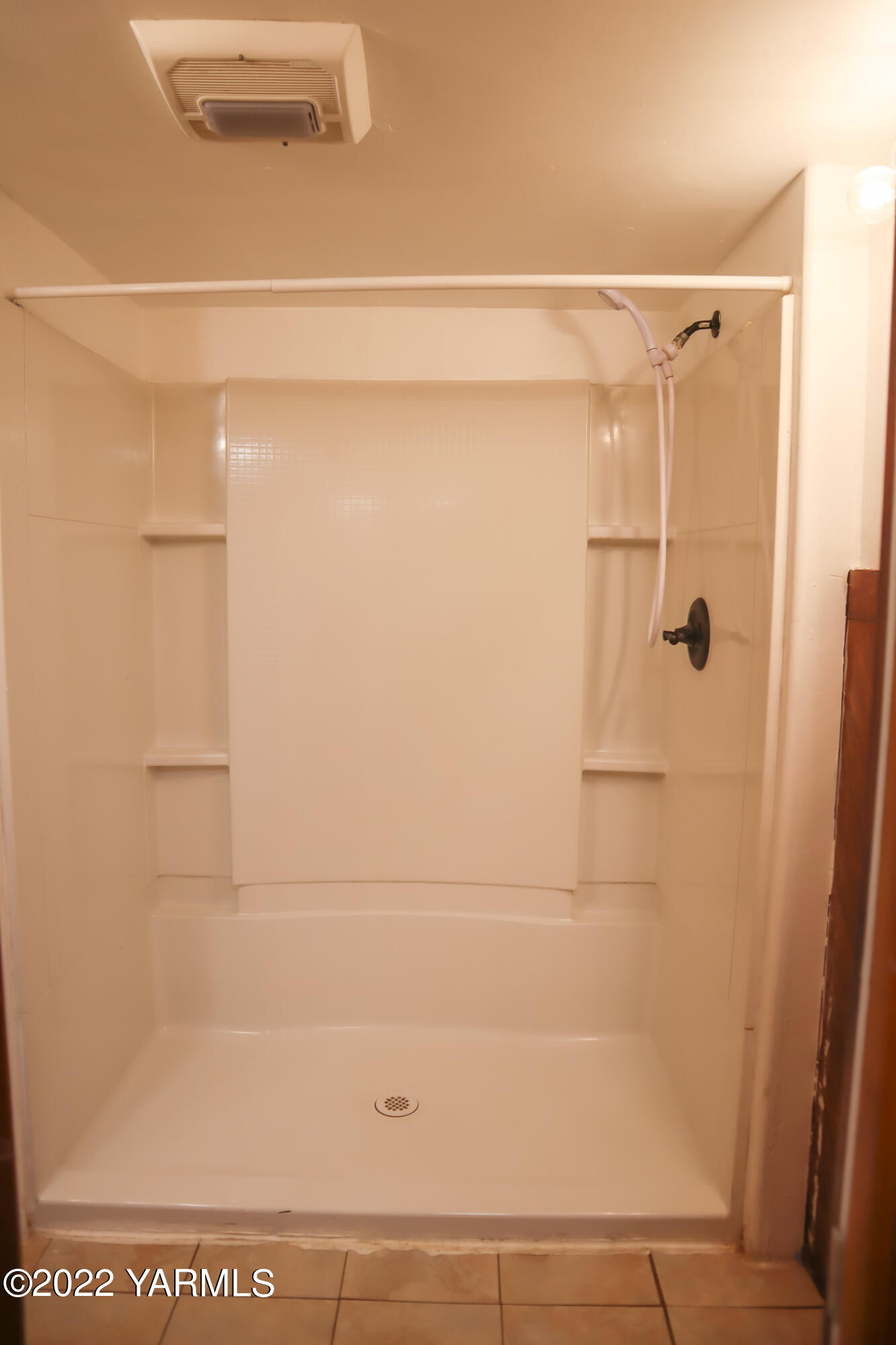 210 Klockhamer Road Naches, WA 98937 - Photo 19 of 25 Bathroom
