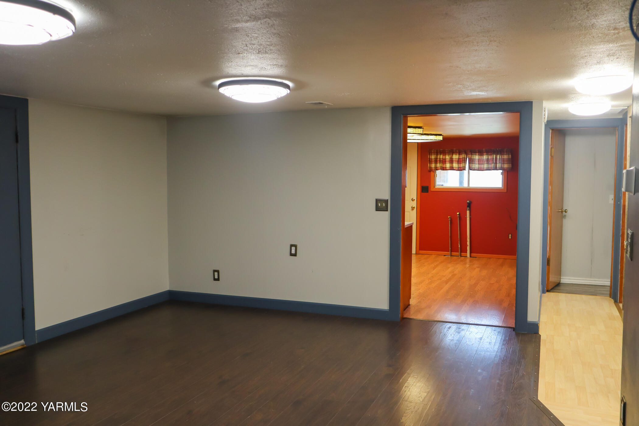 210 Klockhamer Road Naches, WA 98937 - Photo 7 of 25 Living Room