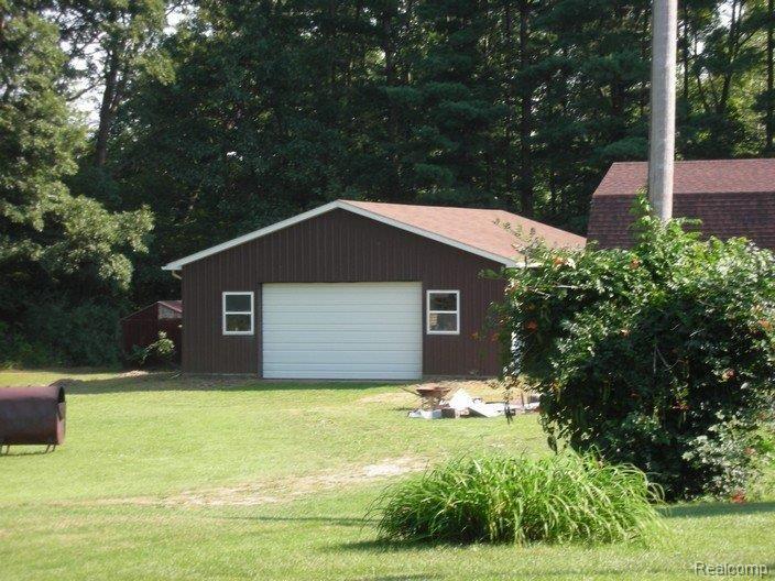 5005 Brigham Road Goodrich, MI 48438 - Photo 5 of 19 Front of Pole Barn