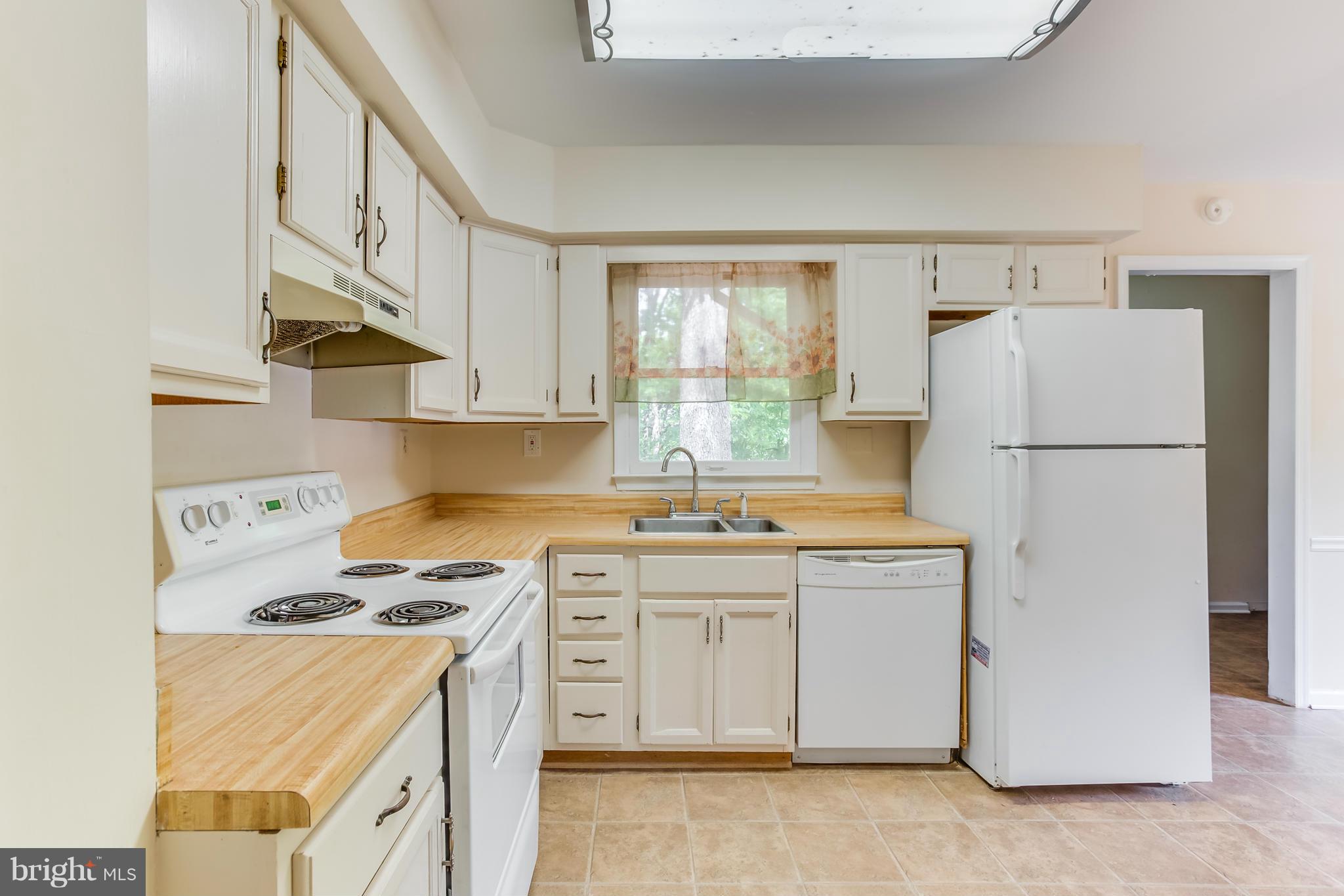 139 Choptank Road Stafford, VA 22556 - Photo 12 of 27 Kitchen