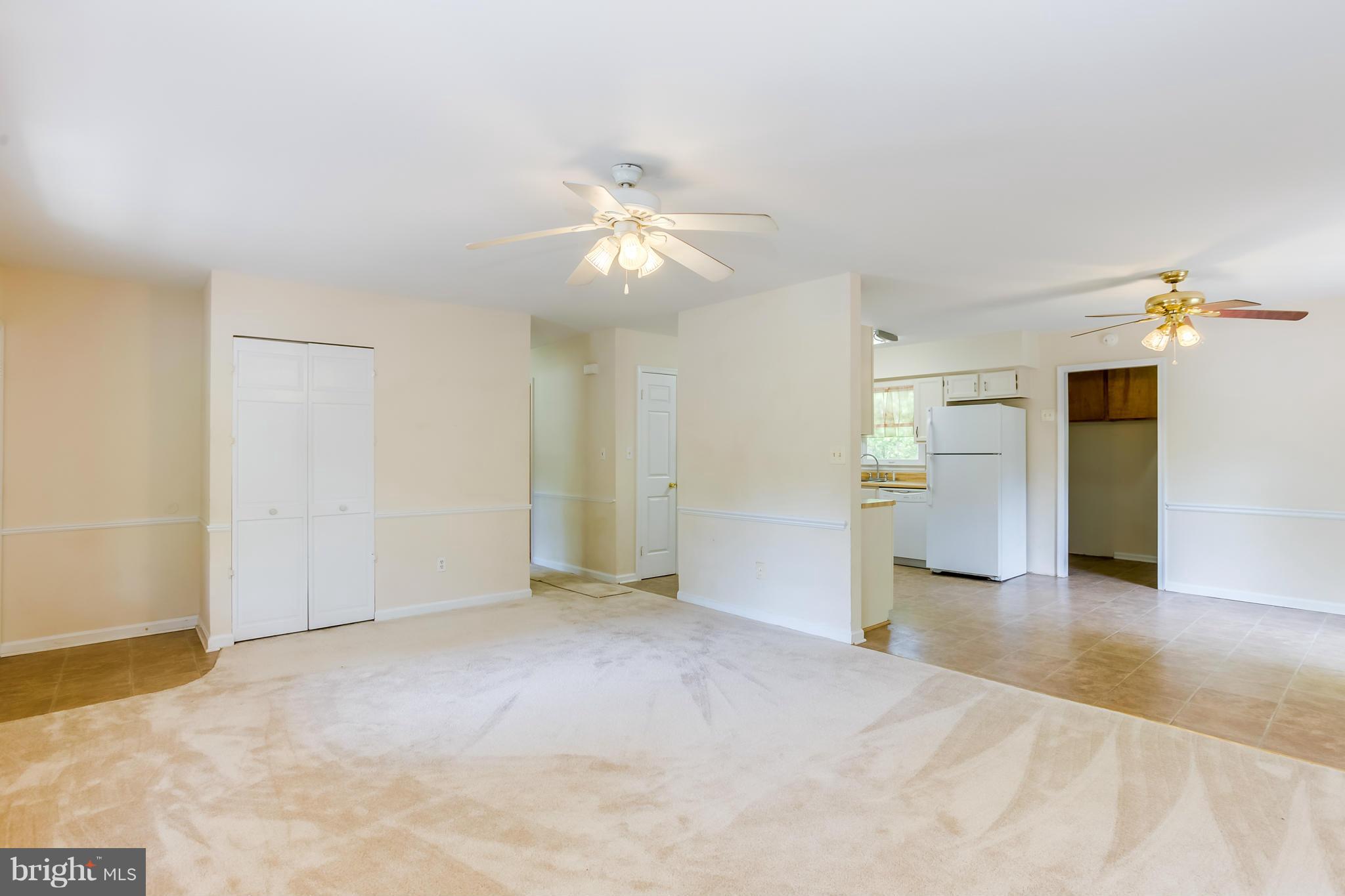 139 Choptank Road Stafford, VA 22556 - Photo 5 of 27 Living Room
