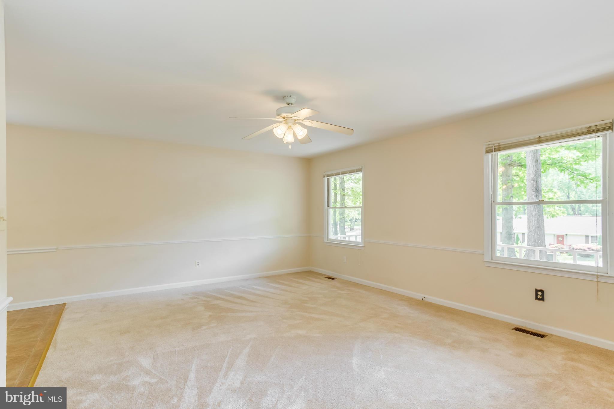 139 Choptank Road Stafford, VA 22556 - Photo 7 of 27 Living Room
