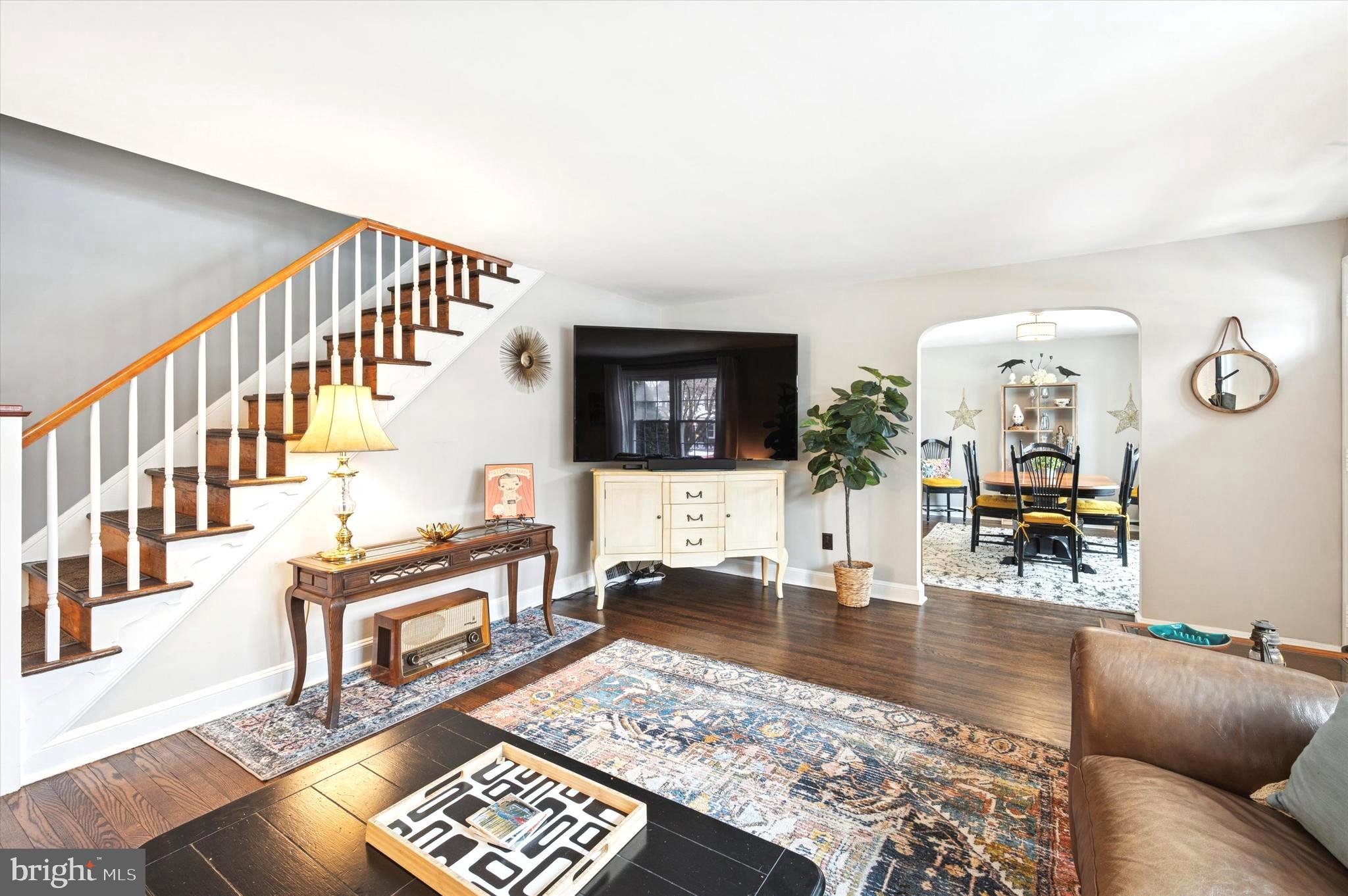 224 Farnham Road Havertown, PA 19083 - Photo 5 of 20 Living Room
