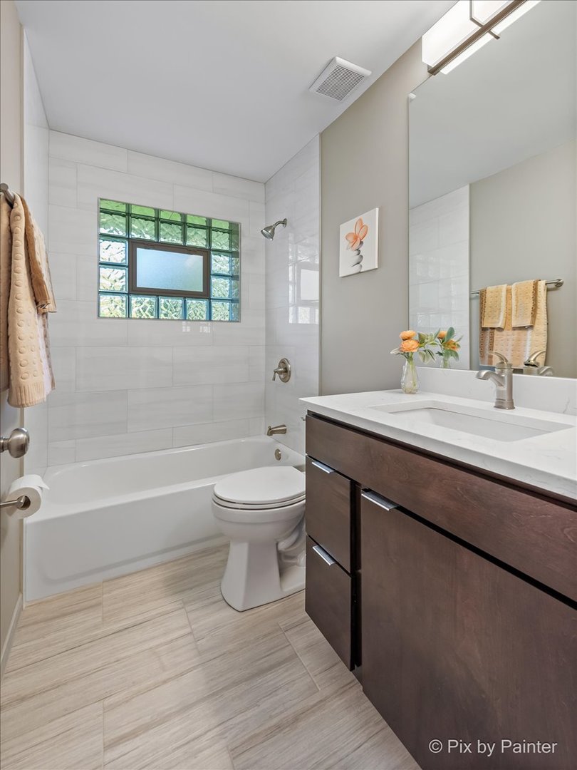 536 East Dundee Road Palatine, IL 60074 - Photo 15 of 31 Gallery Image 15