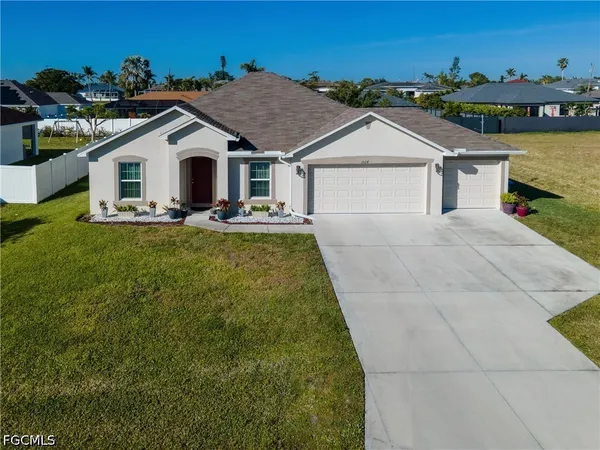 $365,000 | 3524 Southwest 11th Avenue, Cape Coral, FL 33914