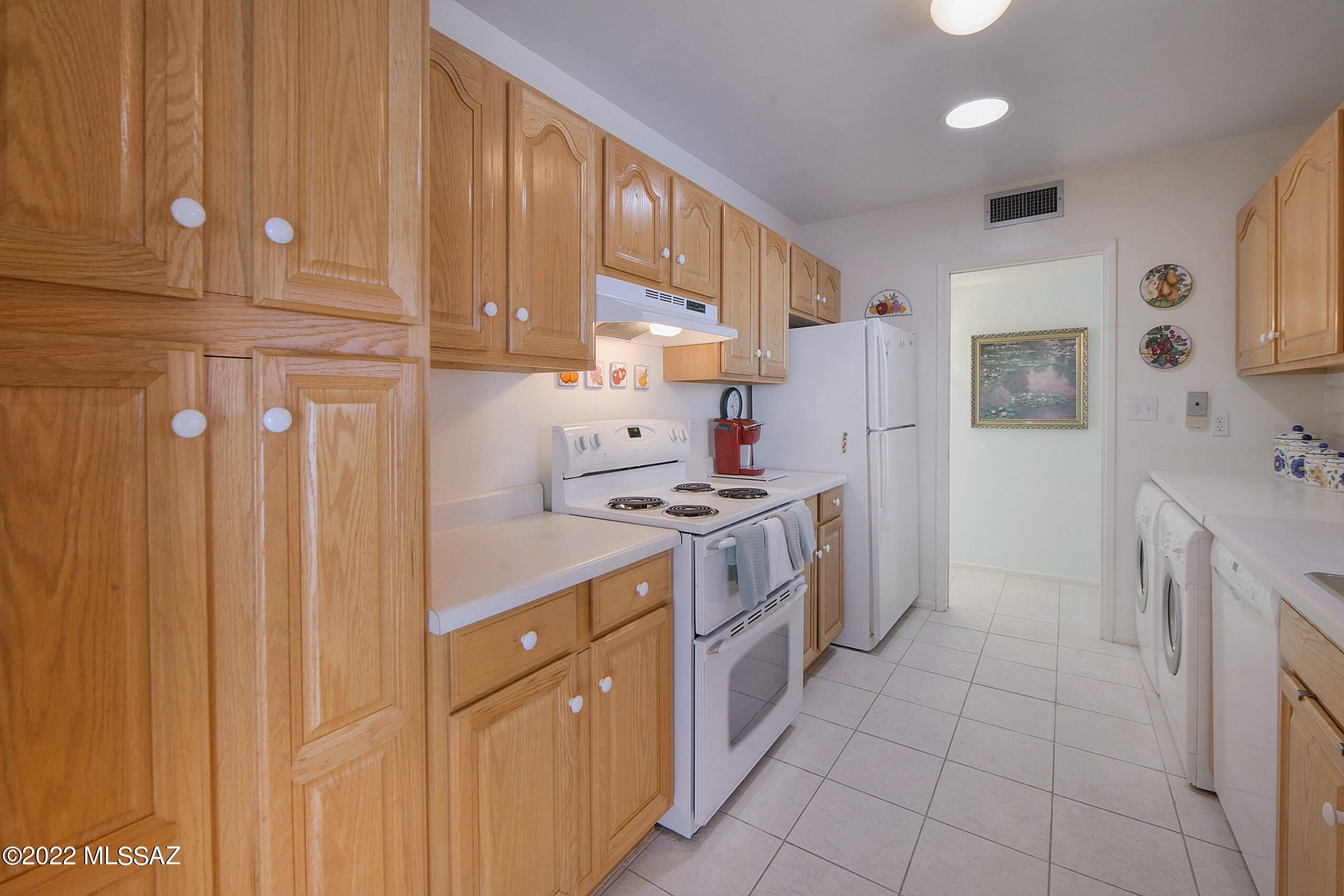 648 West Roller Coaster Road Tucson, AZ 85704 - Photo 17 of 41 Gallery Image 17