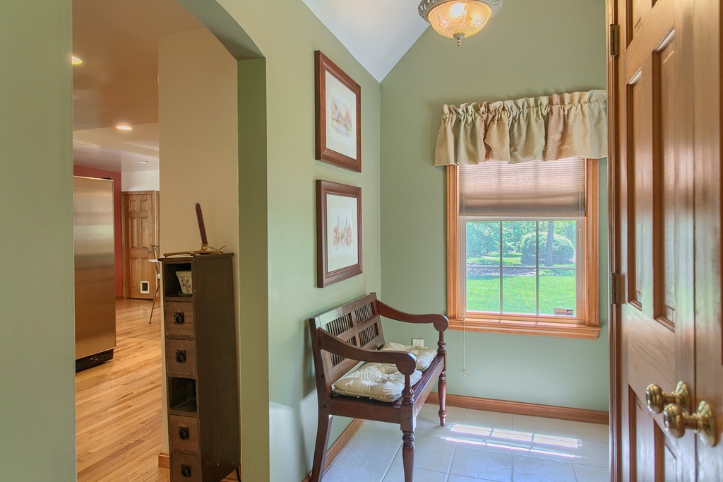 93 Littleton Road Chelmsford, MA 01824 - Photo 3 of 30 Gallery Image 3