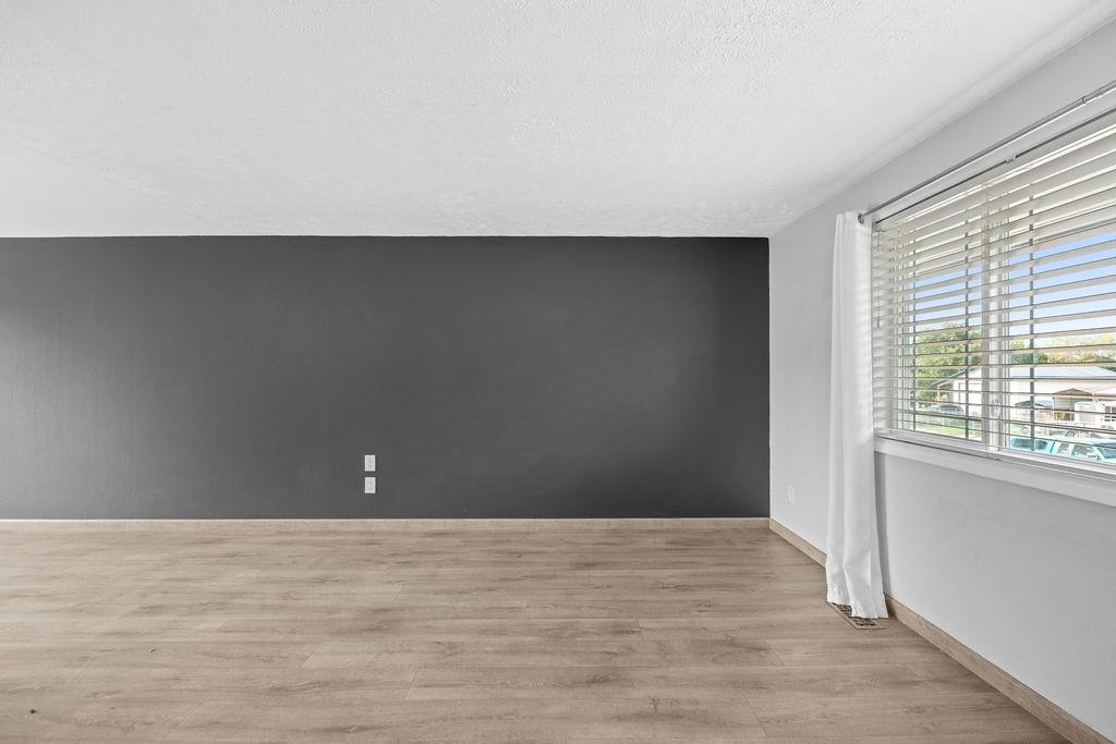 4514 North Isenhart Road Spokane Valley, WA 99216 - Photo 5 of 43 Gallery Image 5