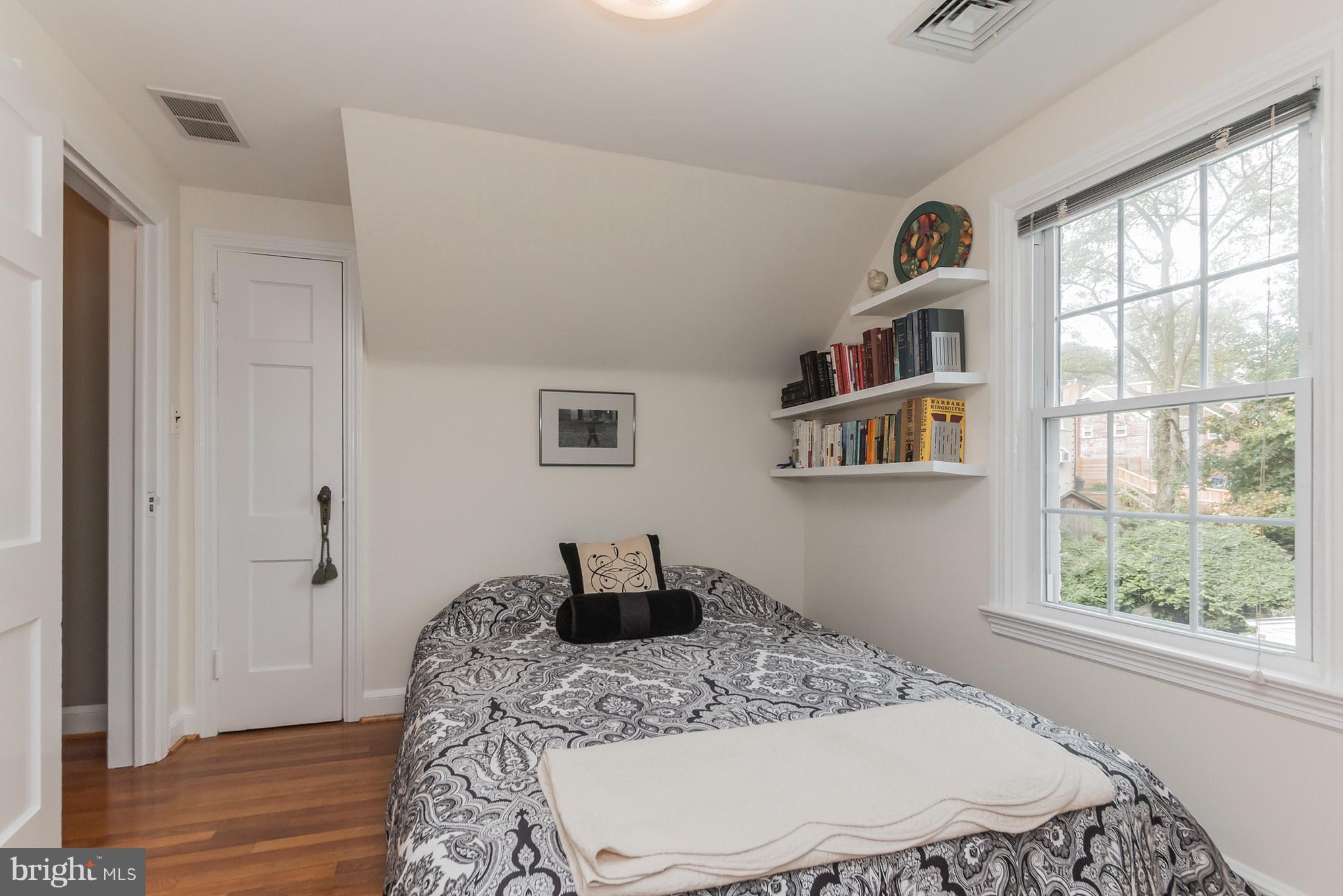 2410 Seminary Road Silver Spring, MD 20910 - Photo 14 of 29