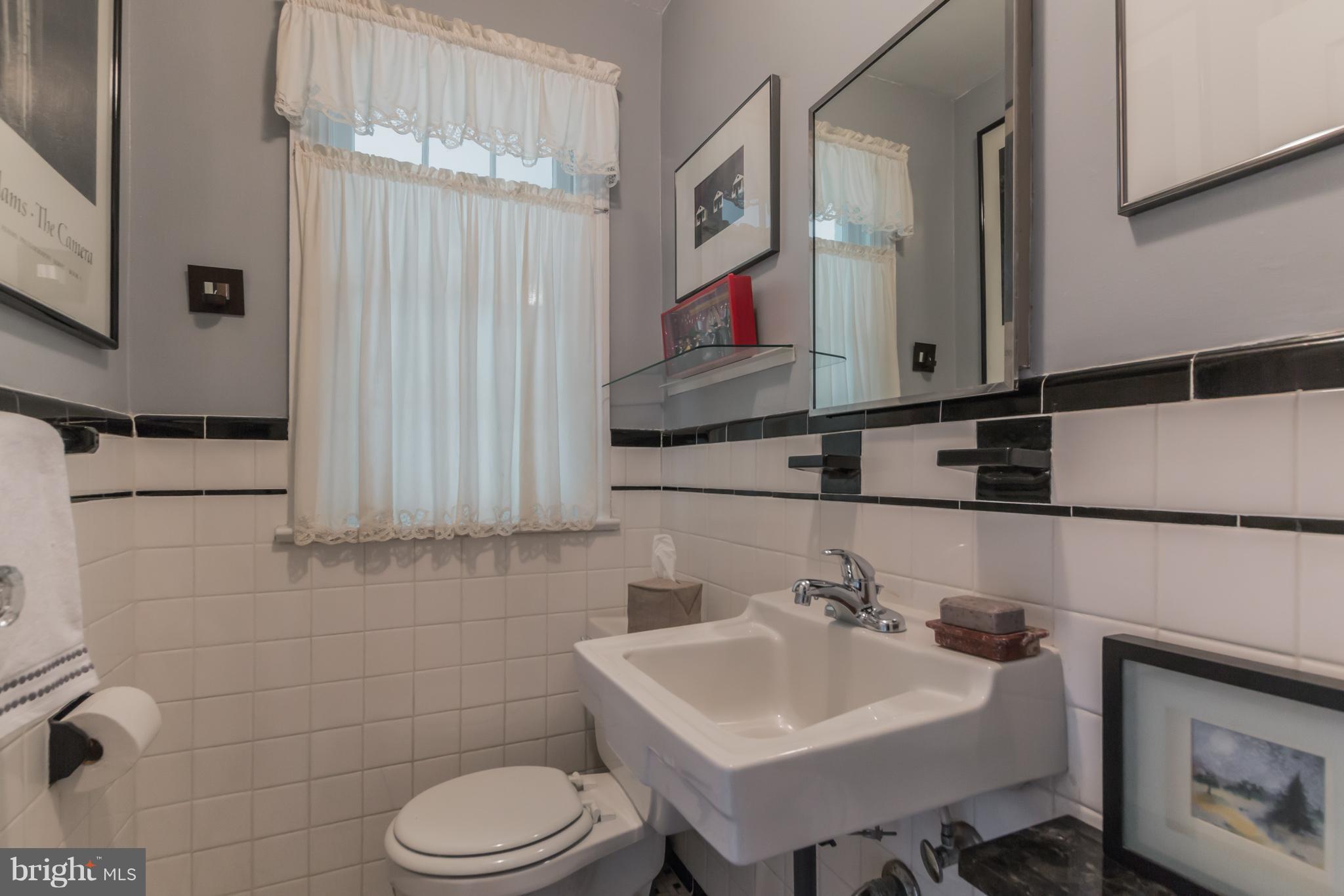 2410 Seminary Road Silver Spring, MD 20910 - Photo 9 of 29